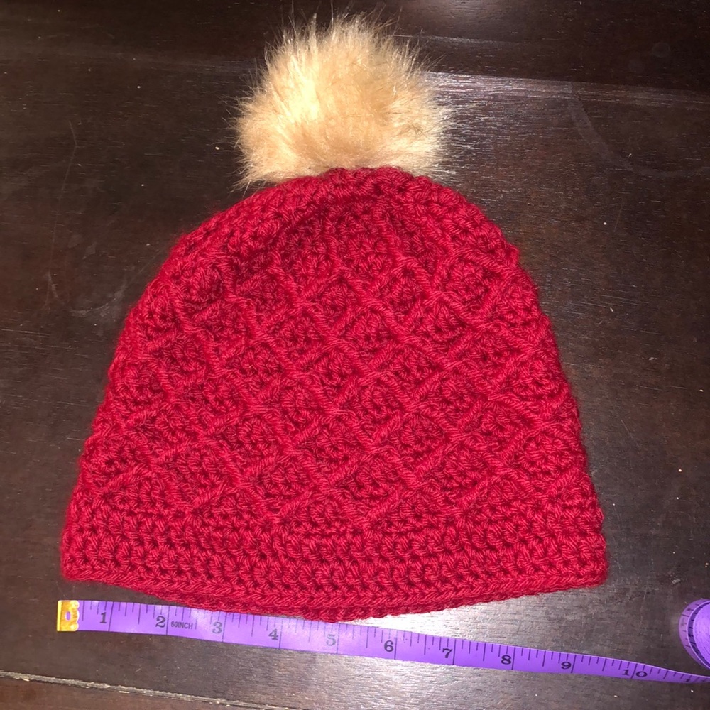 Wine color handmade crochet beanie. Interchangeable pom pom. NWOT.